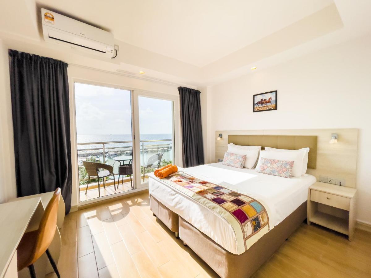 Icom Marina Sea View Hotel Maafushi Exterior foto