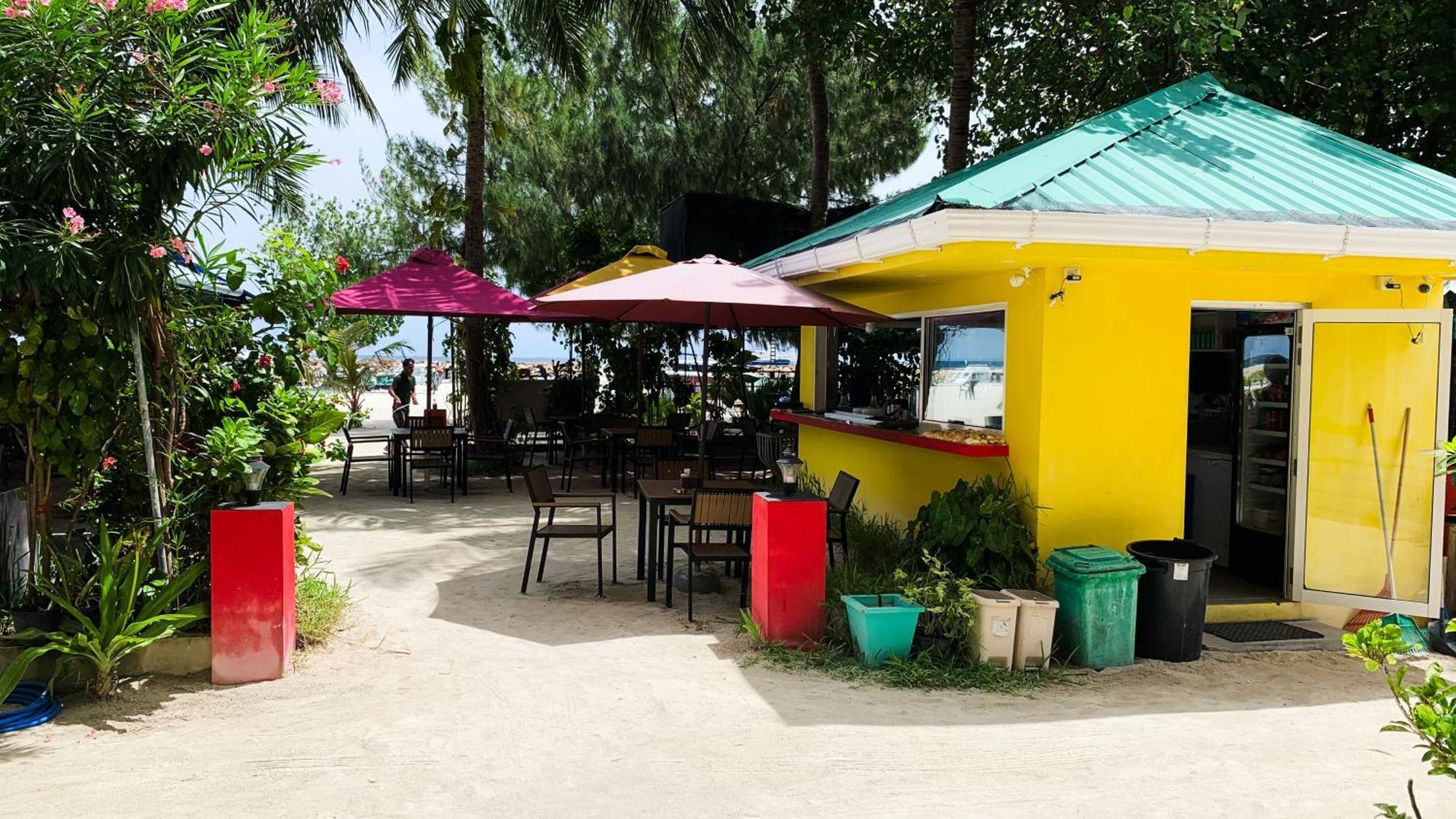 Icom Marina Sea View Hotel Maafushi Exterior foto